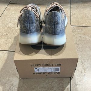 Yeezy boost 380 Mist non reflective brand new